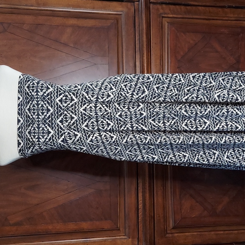 LuLaRoe Maxi Dress - Convertible to Maxi Skirt- black and cream Aztec print - S
